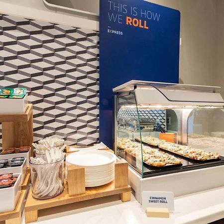 Holiday Inn Express Hotel And Suites Houston Kingwood Εξωτερικό φωτογραφία