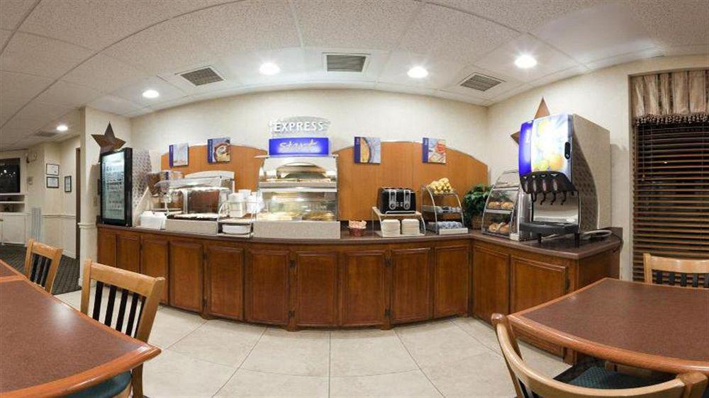 Holiday Inn Express Hotel And Suites Houston Kingwood Εξωτερικό φωτογραφία
