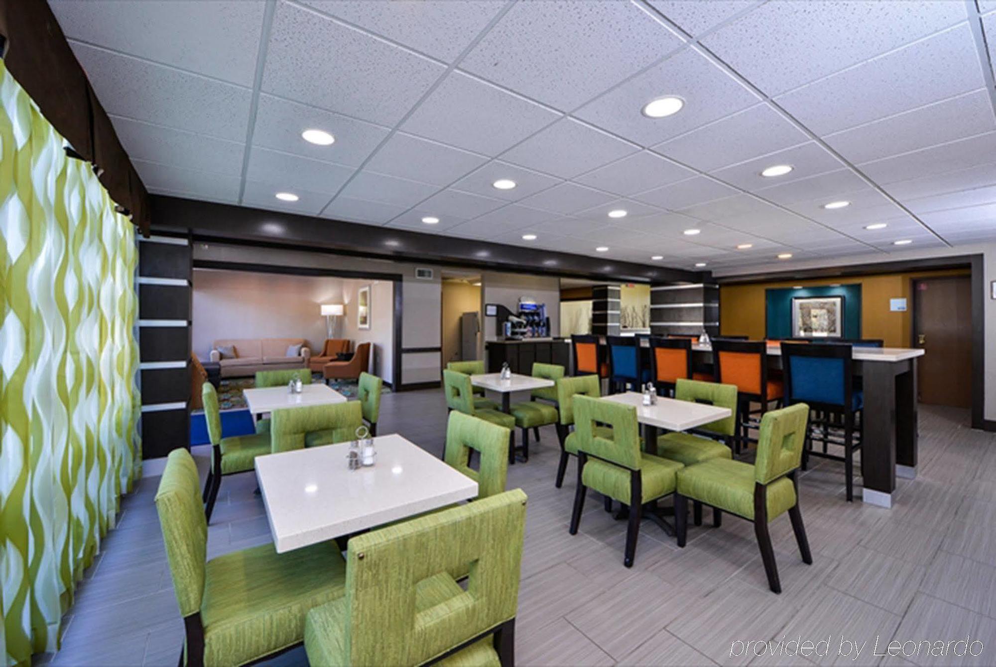 Holiday Inn Express Hotel And Suites Houston Kingwood Εξωτερικό φωτογραφία