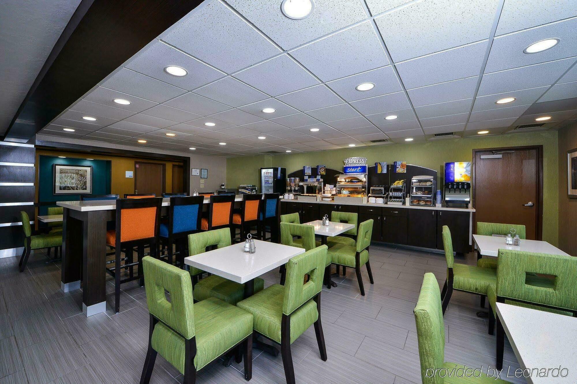 Holiday Inn Express Hotel And Suites Houston Kingwood Εξωτερικό φωτογραφία